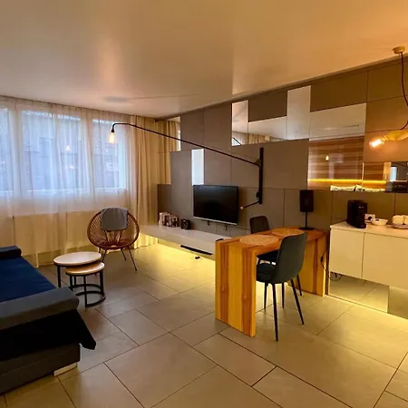 Modzelewskiego, Metro Wierzbno, Free Parking By Cosmo Spirit Apartment