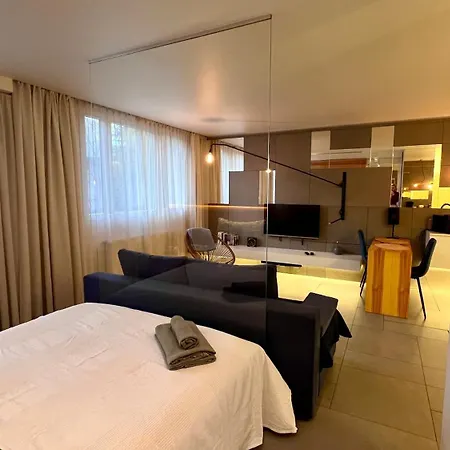 Modzelewskiego, Metro Wierzbno, Free Parking By Cosmo Spirit Apartament *