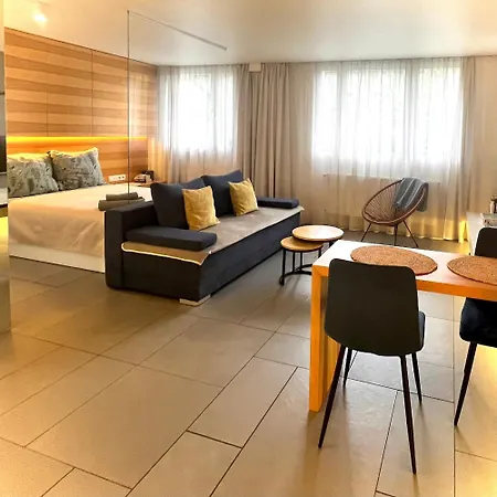 Apartment Modzelewskiego, Metro Wierzbno, Free Parking By Cosmo Spirit *