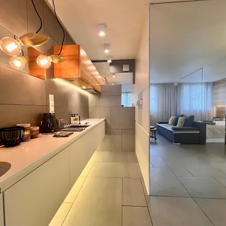 Modzelewskiego, Metro Wierzbno, Free Parking By Cosmo Spirit Apartment